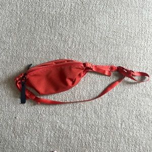 All hours belt bag- like new!